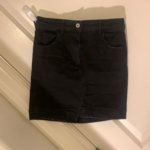 Black mini skirt